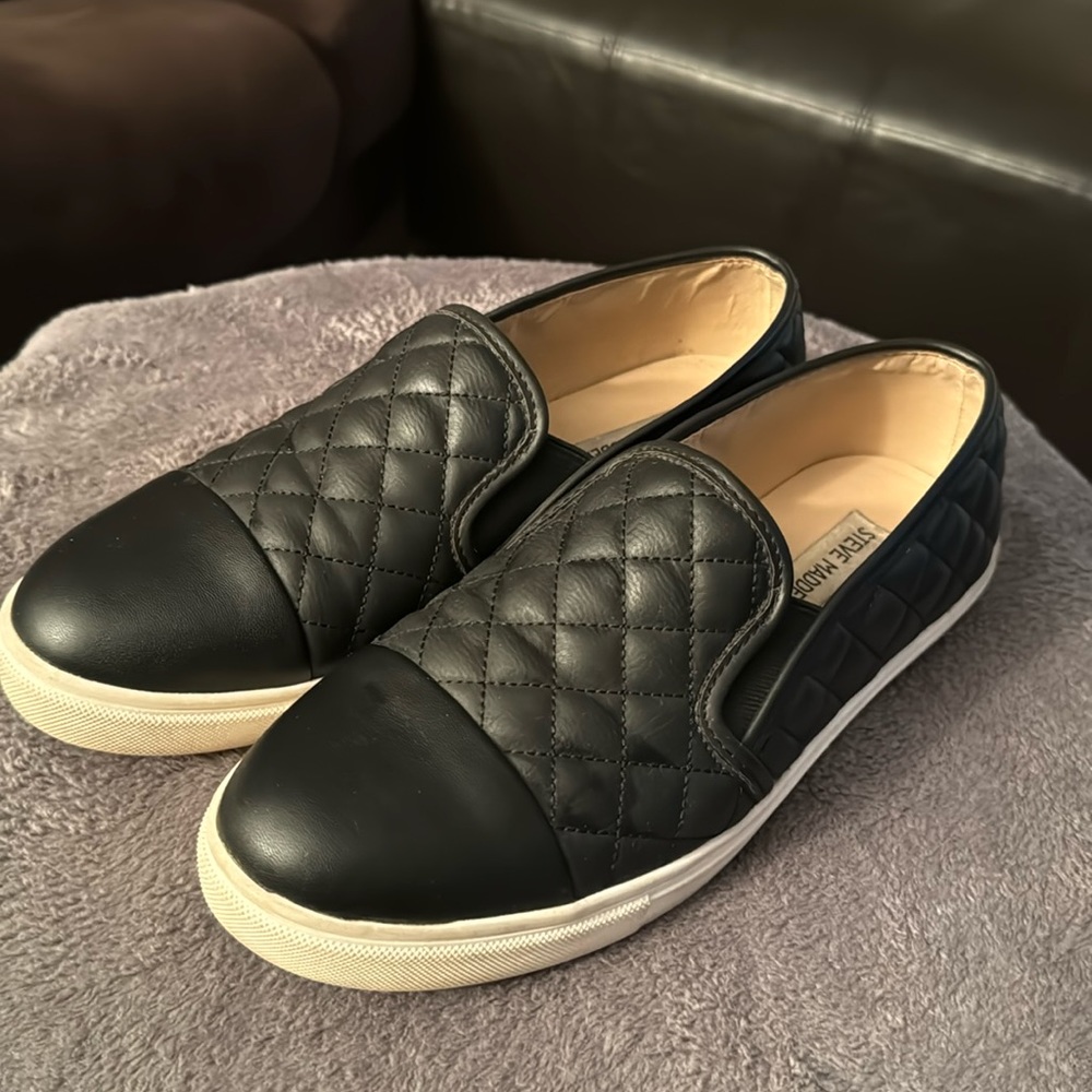 Steve Madden Zaander Faux Leather Slip On Shoes